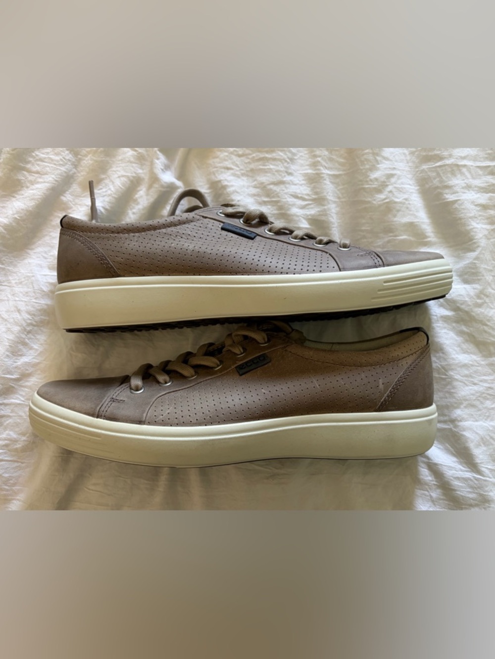 Ecco Soft 7 Men’s Beige Perforated Sneakers Size 9/9.5 NWB